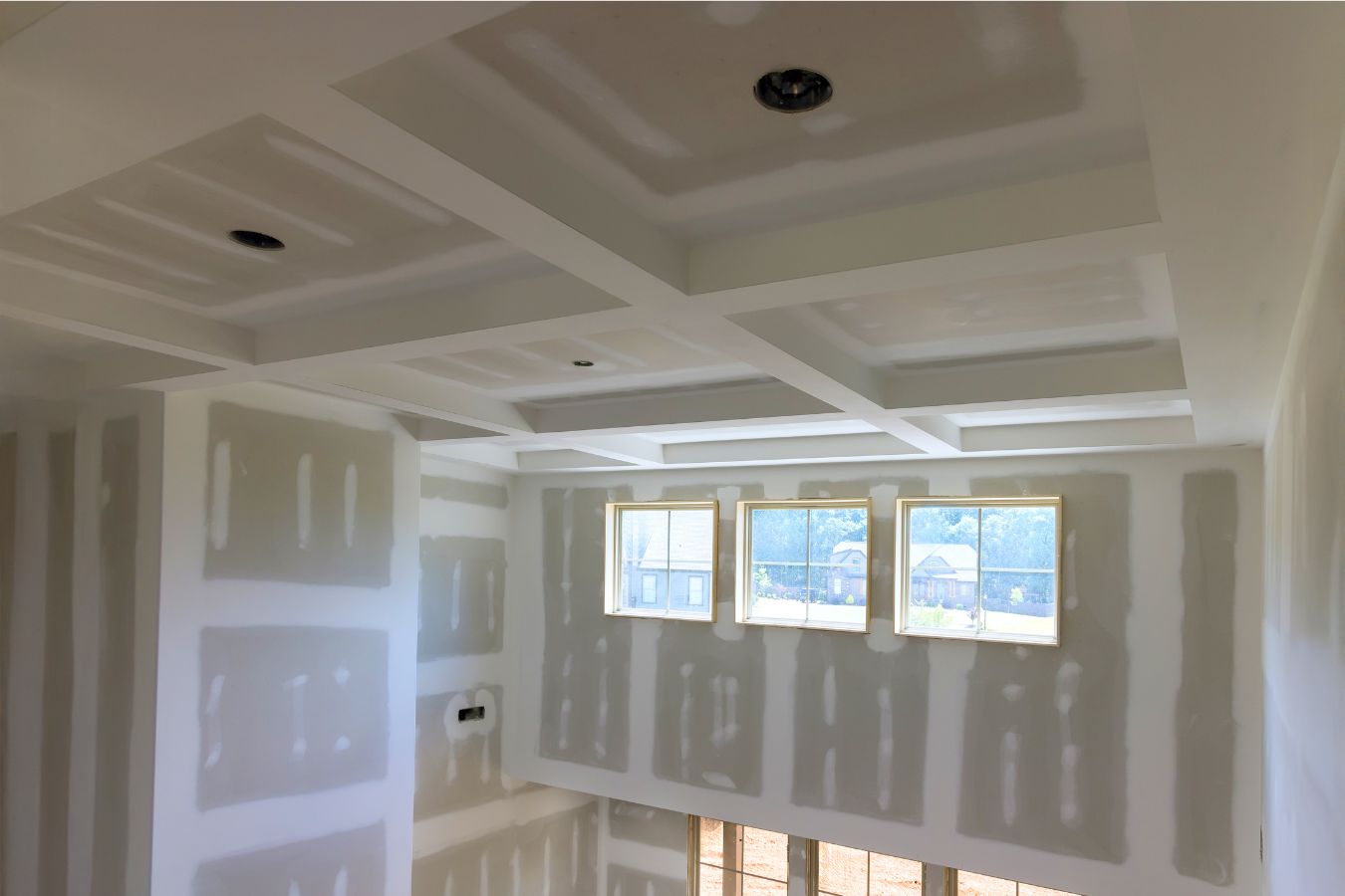 Drywall contractor working in Carson, CA